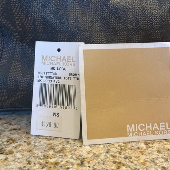 Michael Kors bag, authentic, bought at Belk for $198 pre-tax. Great condition. - Picture 3 of 14